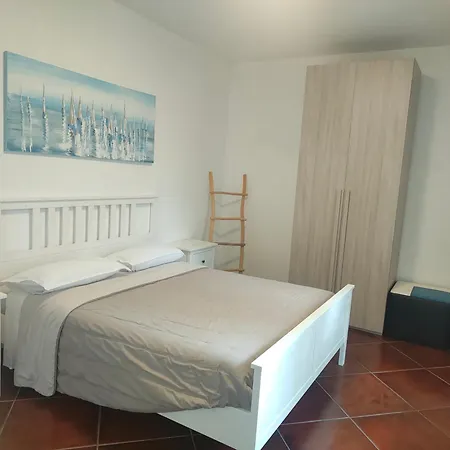 Daire Casa Mario Casa D'ospite *